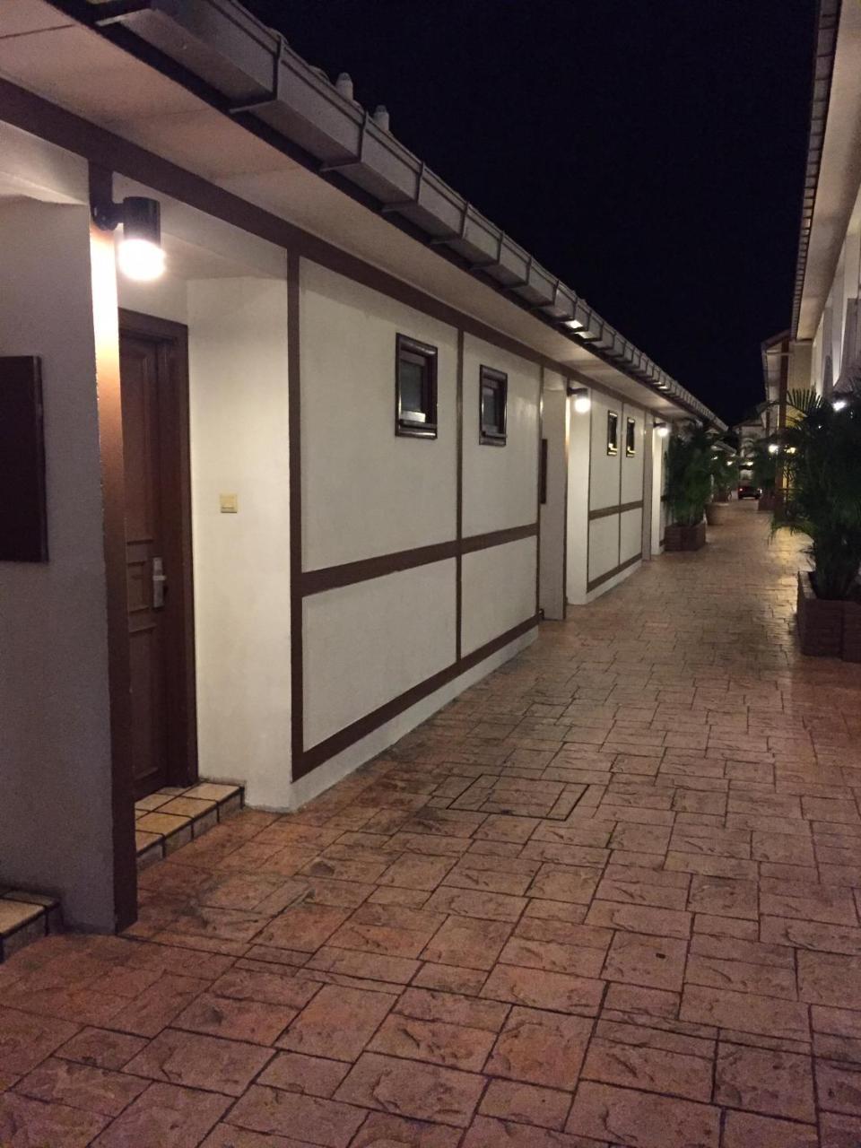Private Water Chalet Port Dickson Dış mekan fotoğraf